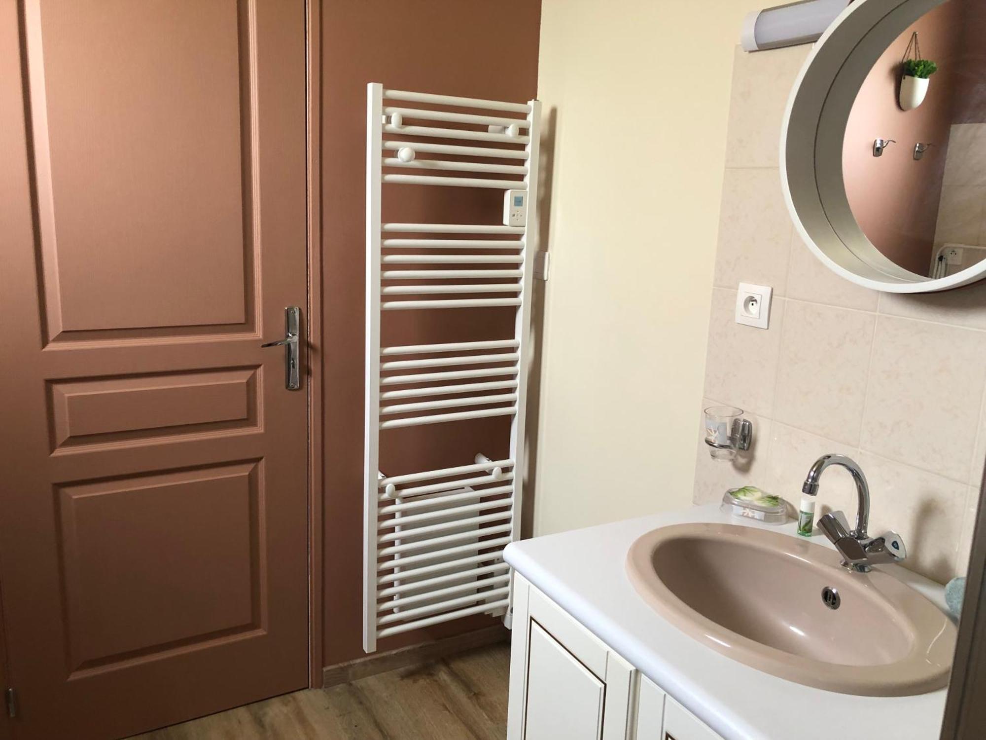 Un Brin De Bonheur Villa Troyes Bagian luar foto